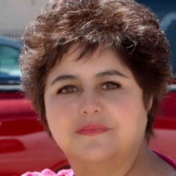 Meet your Posher, Monica - Picture 1 of 1